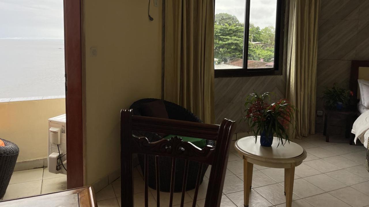 Hotel Les Polygones Kribi Exterior foto